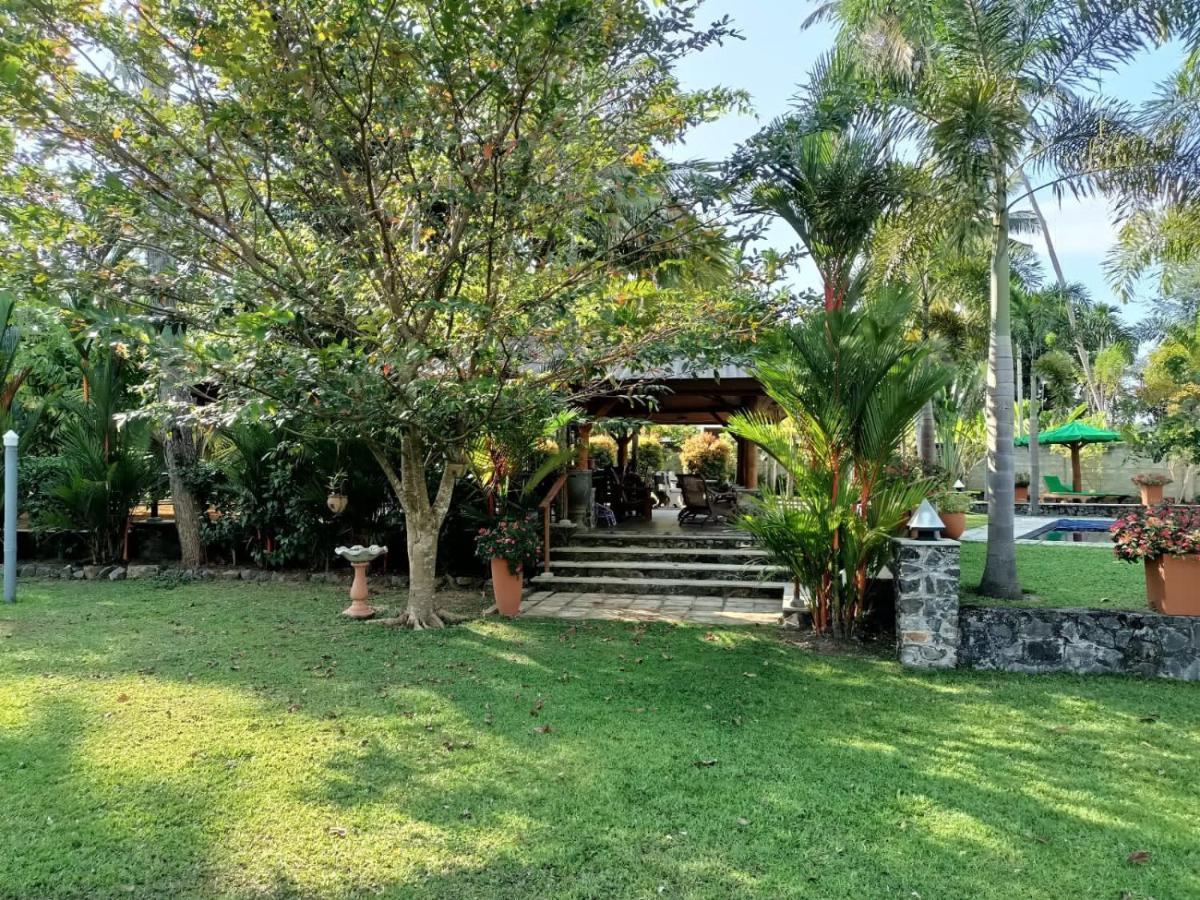 Avalon Village Resort Induruwa Eksteriør billede