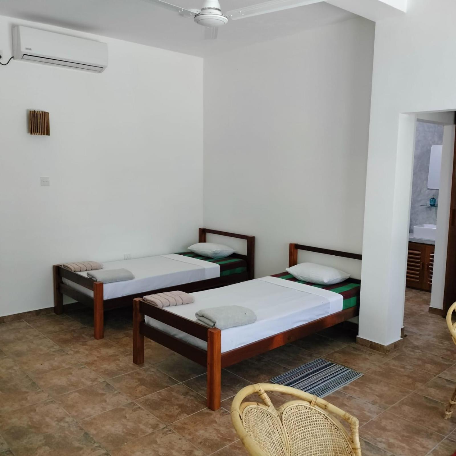 Avalon Village Resort Induruwa Eksteriør billede