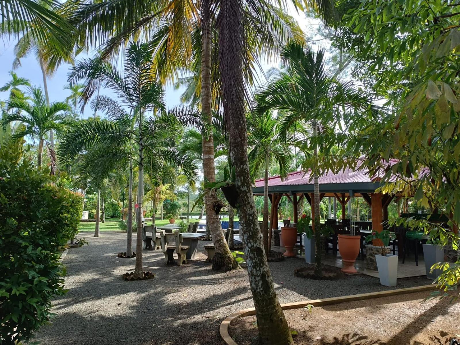 Avalon Village Resort Induruwa Eksteriør billede