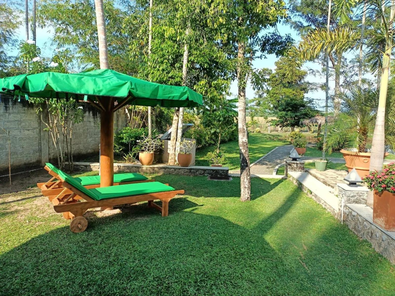 Avalon Village Resort Induruwa Eksteriør billede